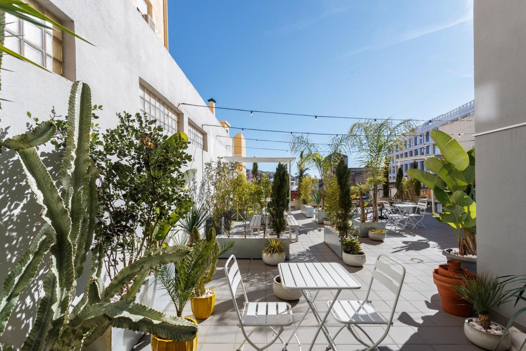 Gin O'Clock In Lisbon - By Misha'S Place 3A Ngoại thất bức ảnh